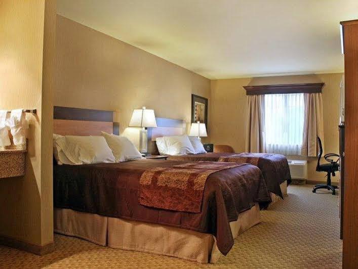 Crandon Inn & Suites Esterno foto